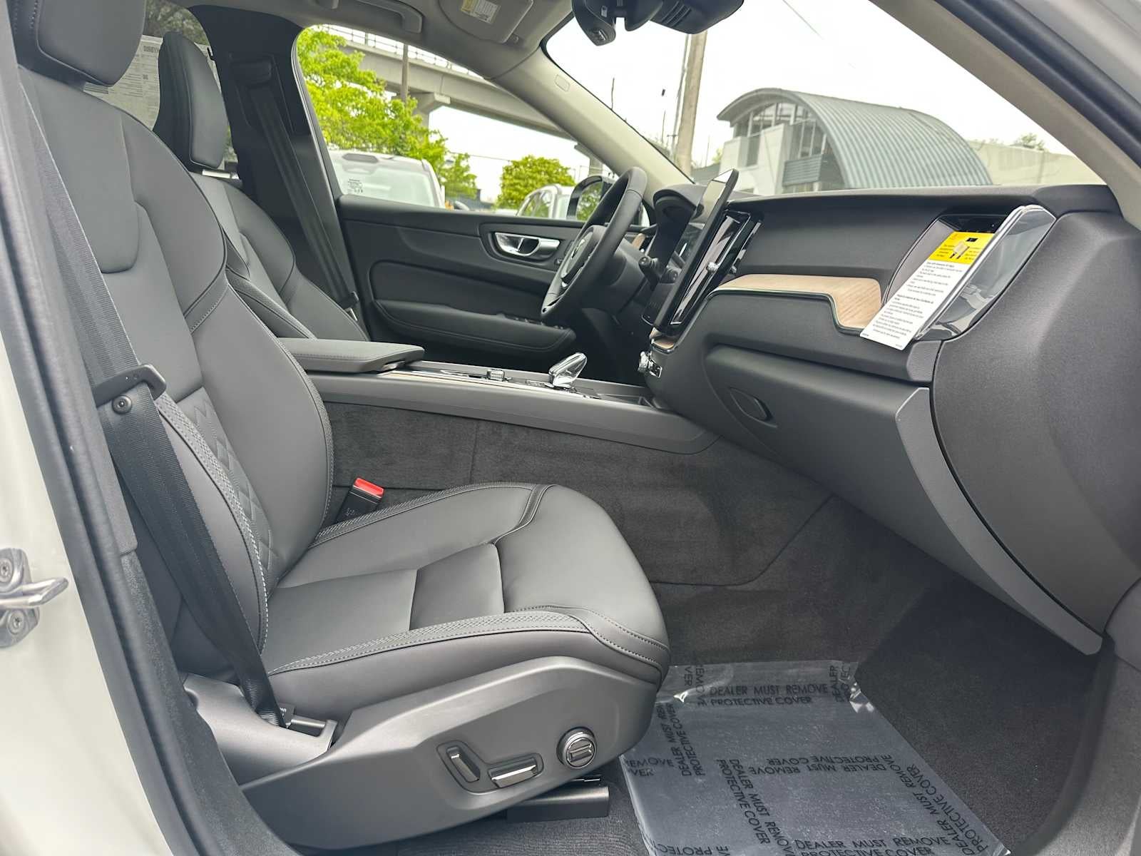 2026 Volvo XC60 Plug-In Hybrid Plus