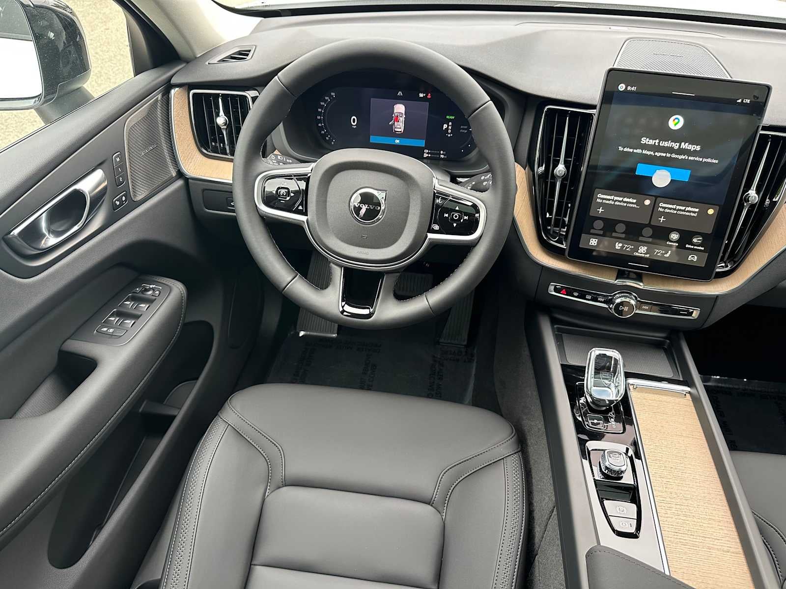 2026 Volvo XC60 Plug-In Hybrid Plus