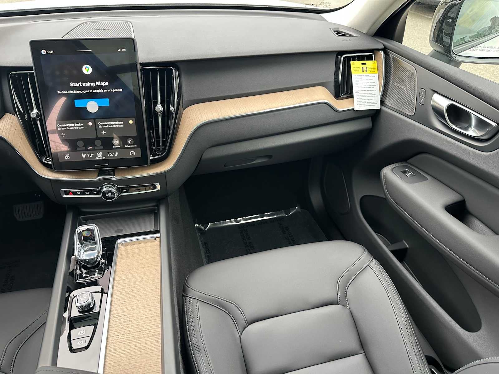 2026 Volvo XC60 Plug-In Hybrid Plus