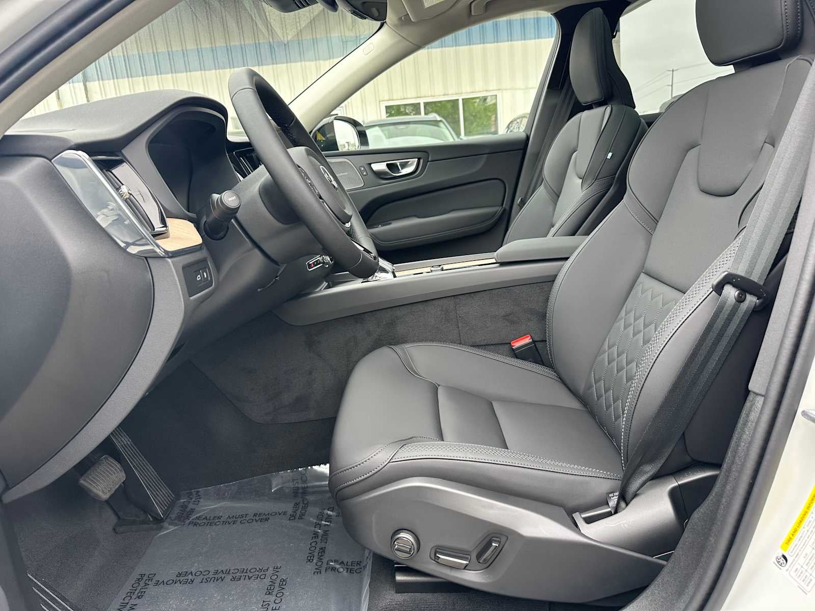 2026 Volvo XC60 Plug-In Hybrid Plus