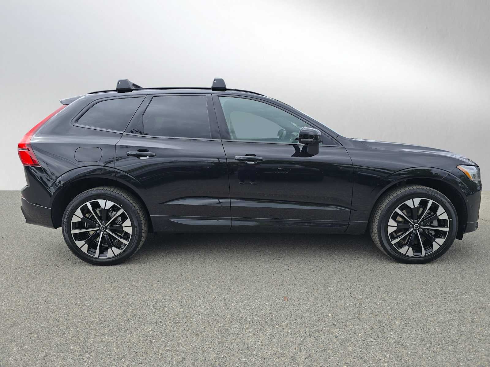 2026 Volvo XC60 Plug-In Hybrid Plus