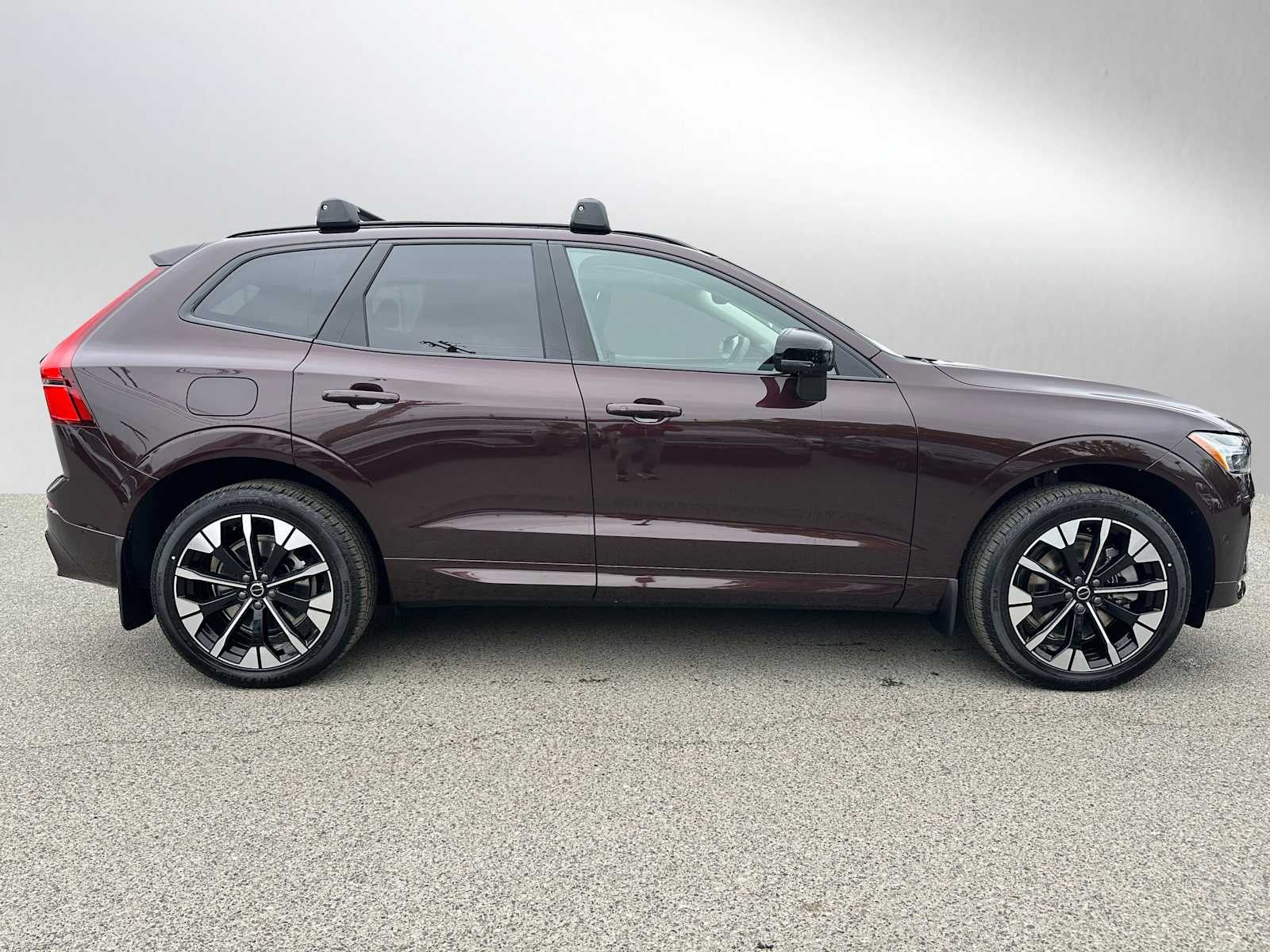 2026 Volvo XC60 Plug-In Hybrid Plus