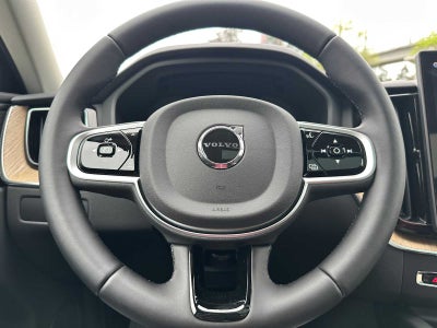 2026 Volvo XC60 Plug-In Hybrid Plus
