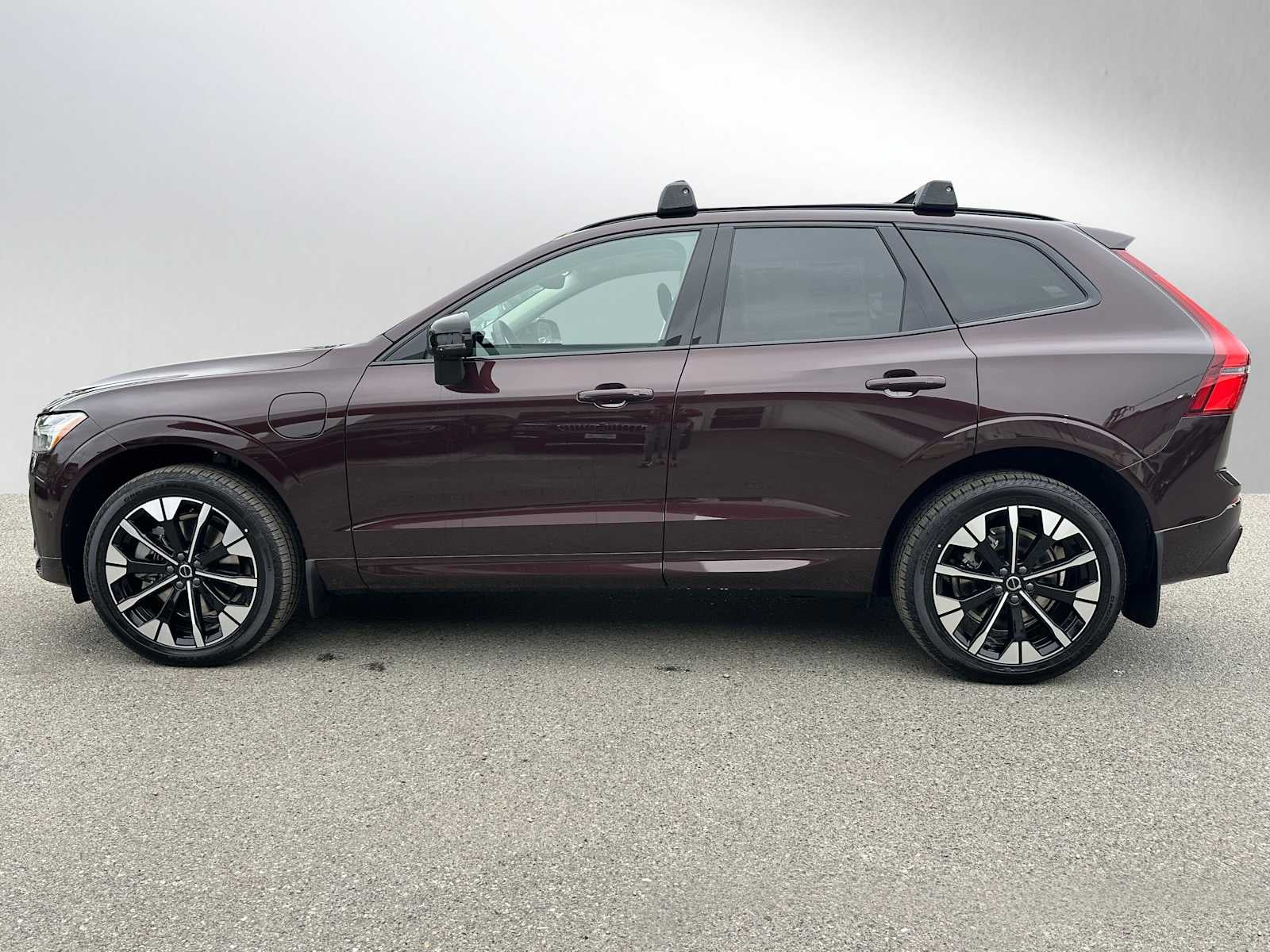 2026 Volvo XC60 Plug-In Hybrid Plus