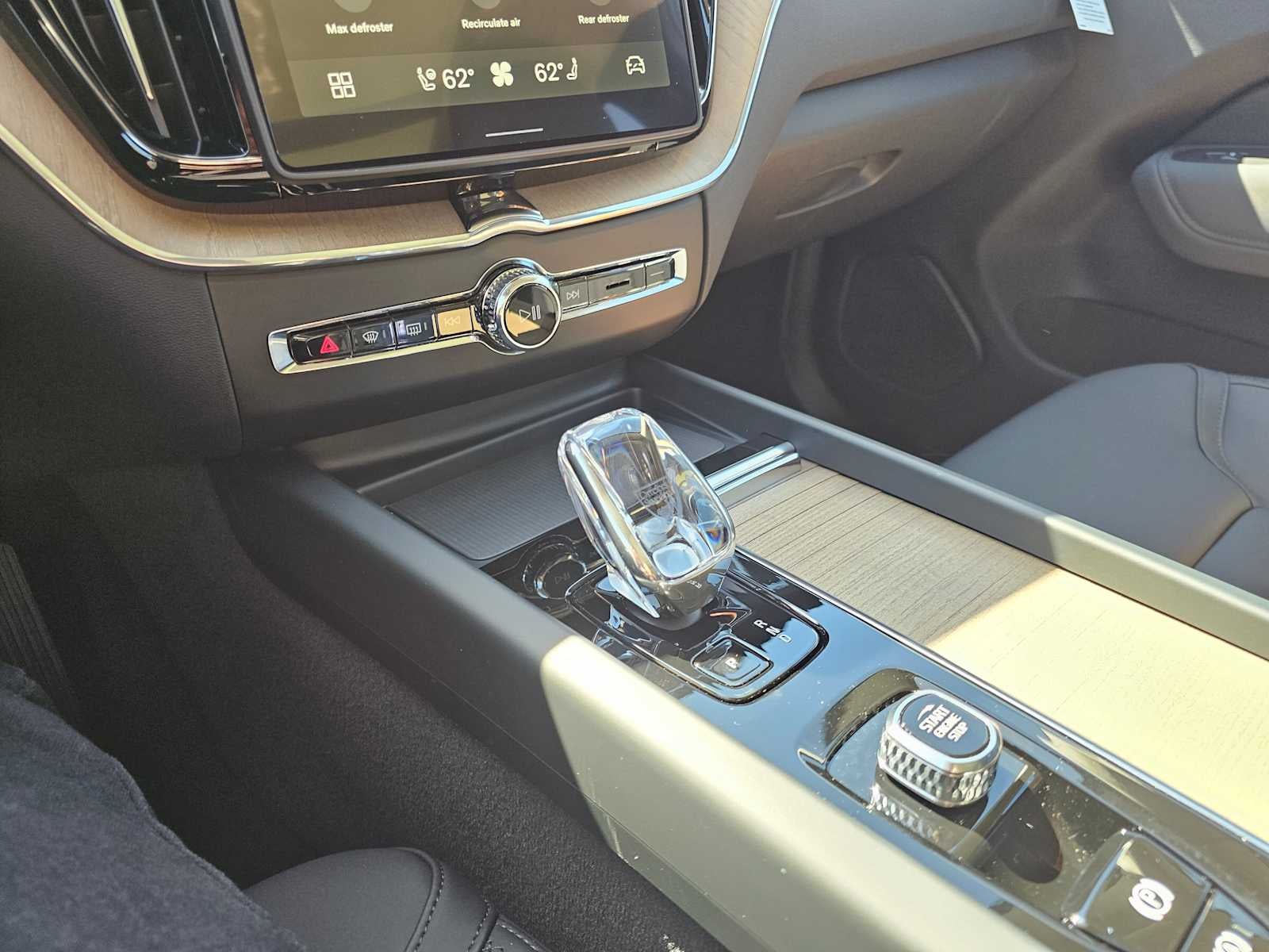 2026 Volvo XC60 Plug-In Hybrid Plus