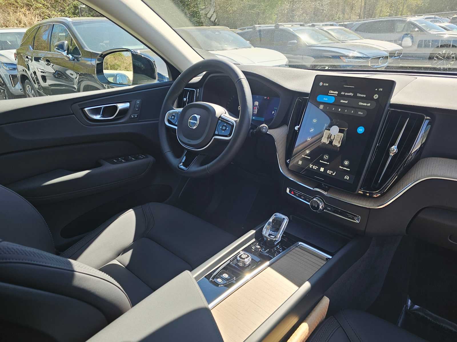 2026 Volvo XC60 Plug-In Hybrid Plus