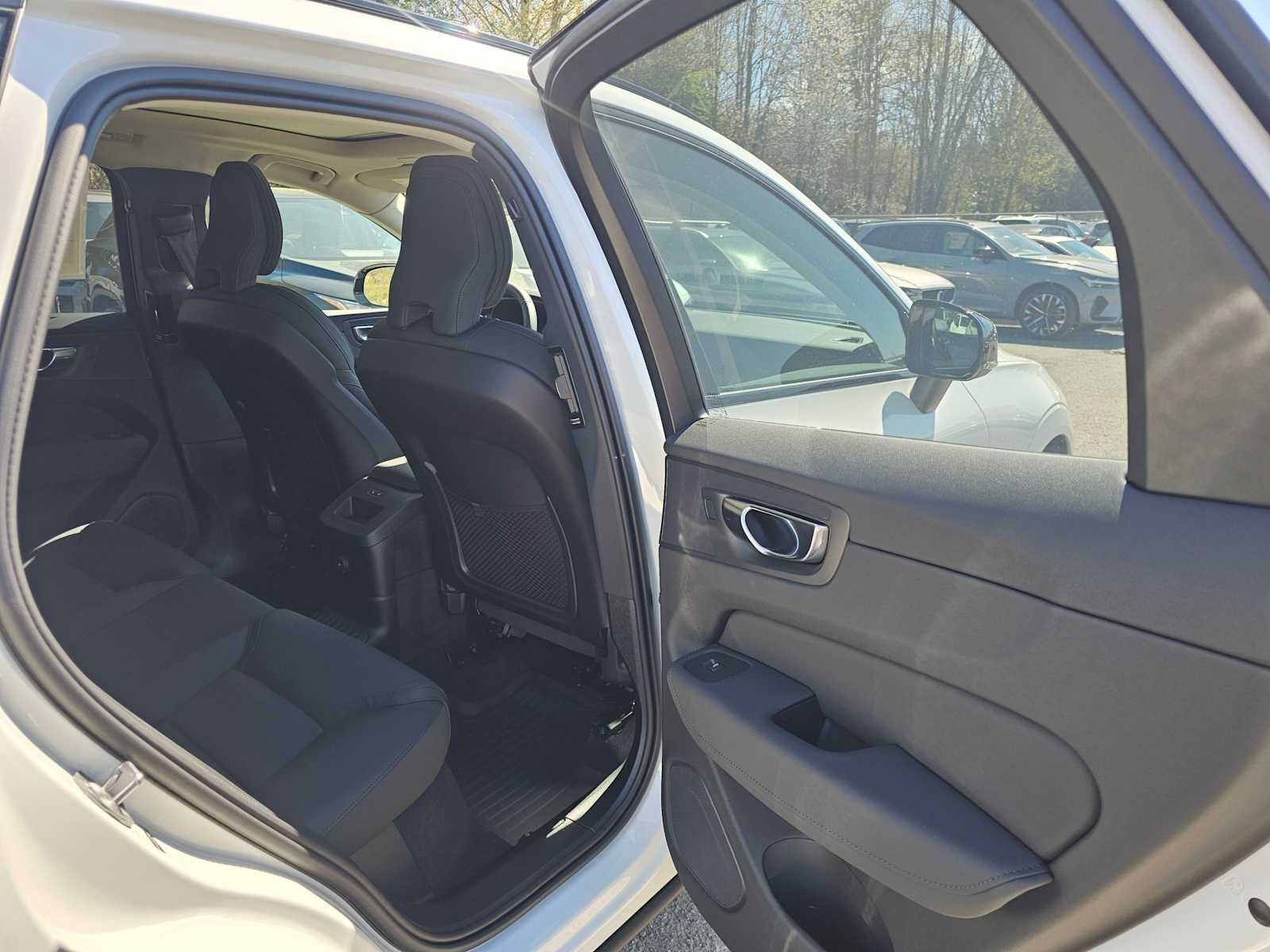 2026 Volvo XC60 Plug-In Hybrid Plus