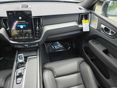2026 Volvo XC60 Plug-In Hybrid Ultra Black Edition