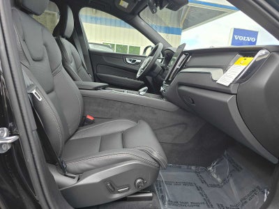 2026 Volvo XC60 Plug-In Hybrid Ultra Black Edition