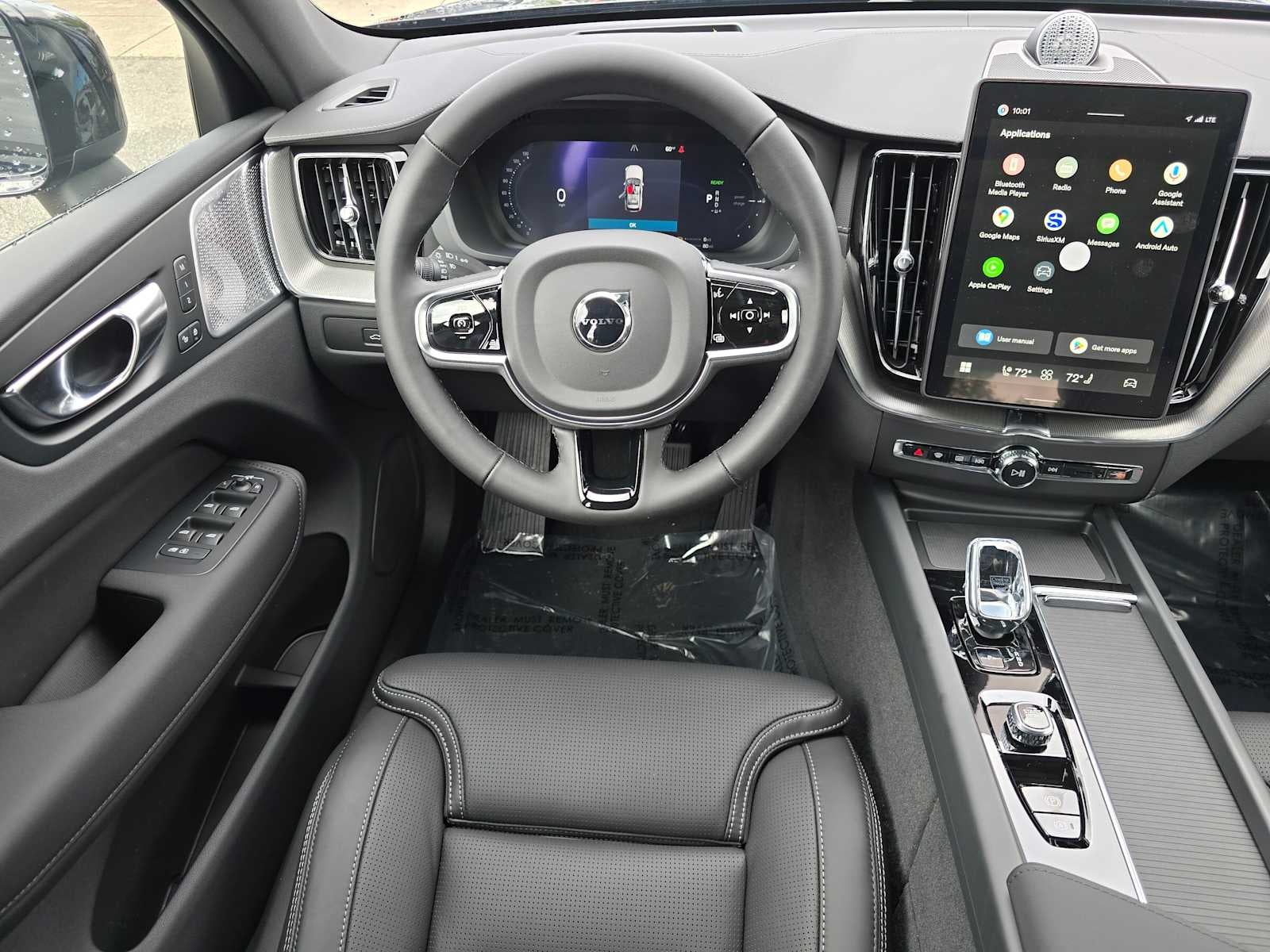2026 Volvo XC60 Plug-In Hybrid Ultra Black Edition