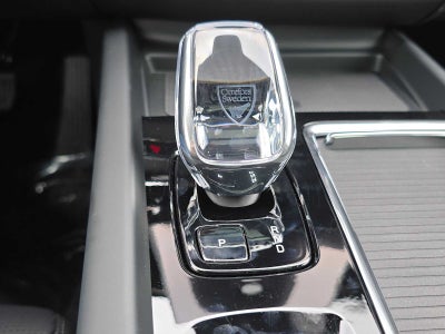 2026 Volvo XC60 Plug-In Hybrid Ultra Black Edition