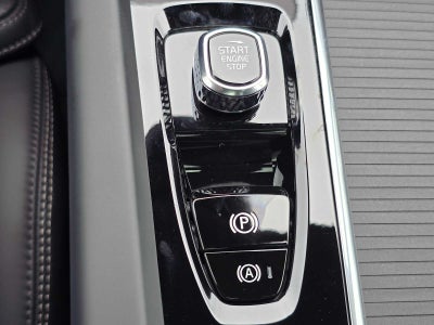 2026 Volvo XC60 Plug-In Hybrid Ultra Black Edition
