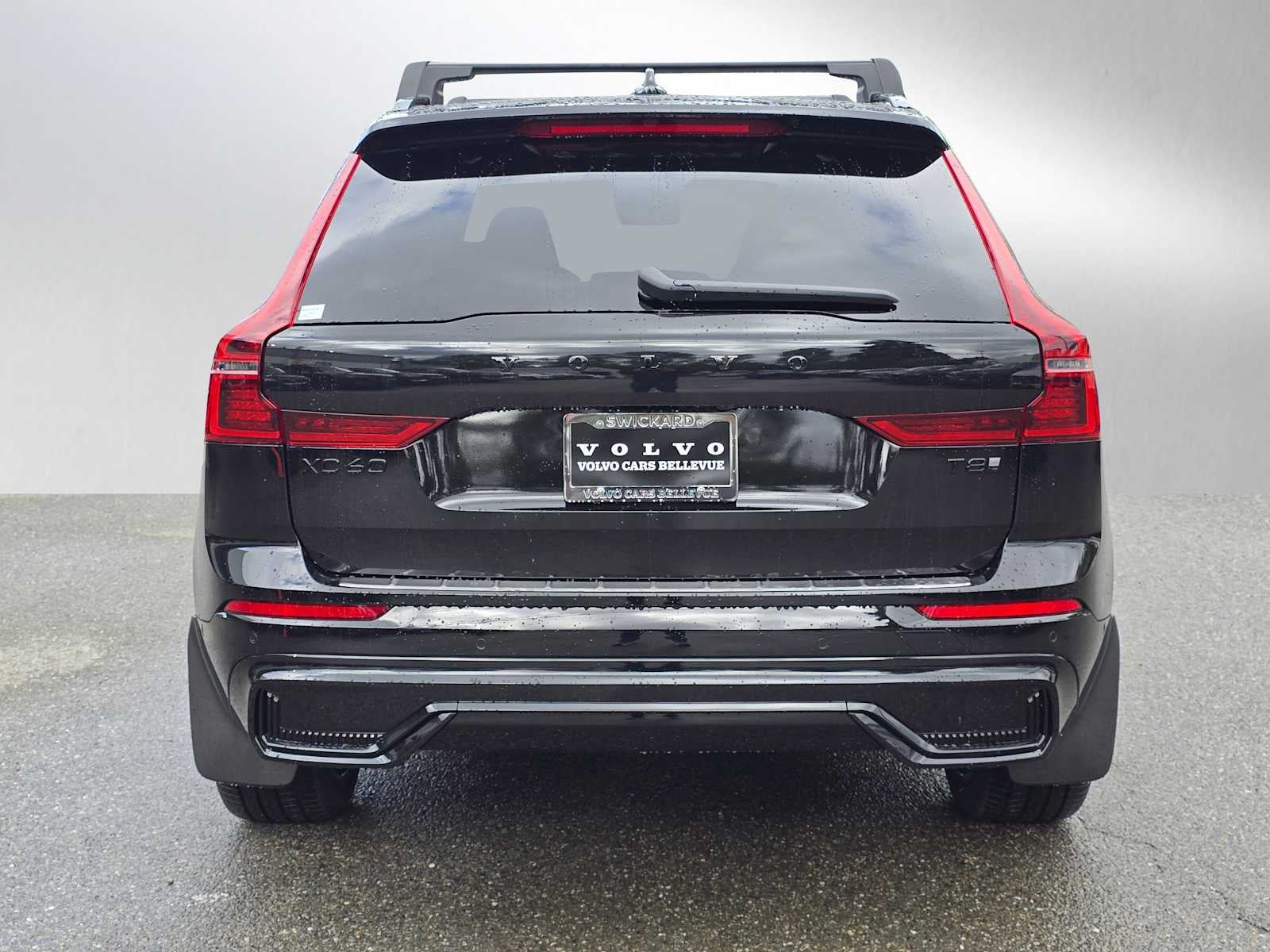2026 Volvo XC60 Plug-In Hybrid Ultra Black Edition