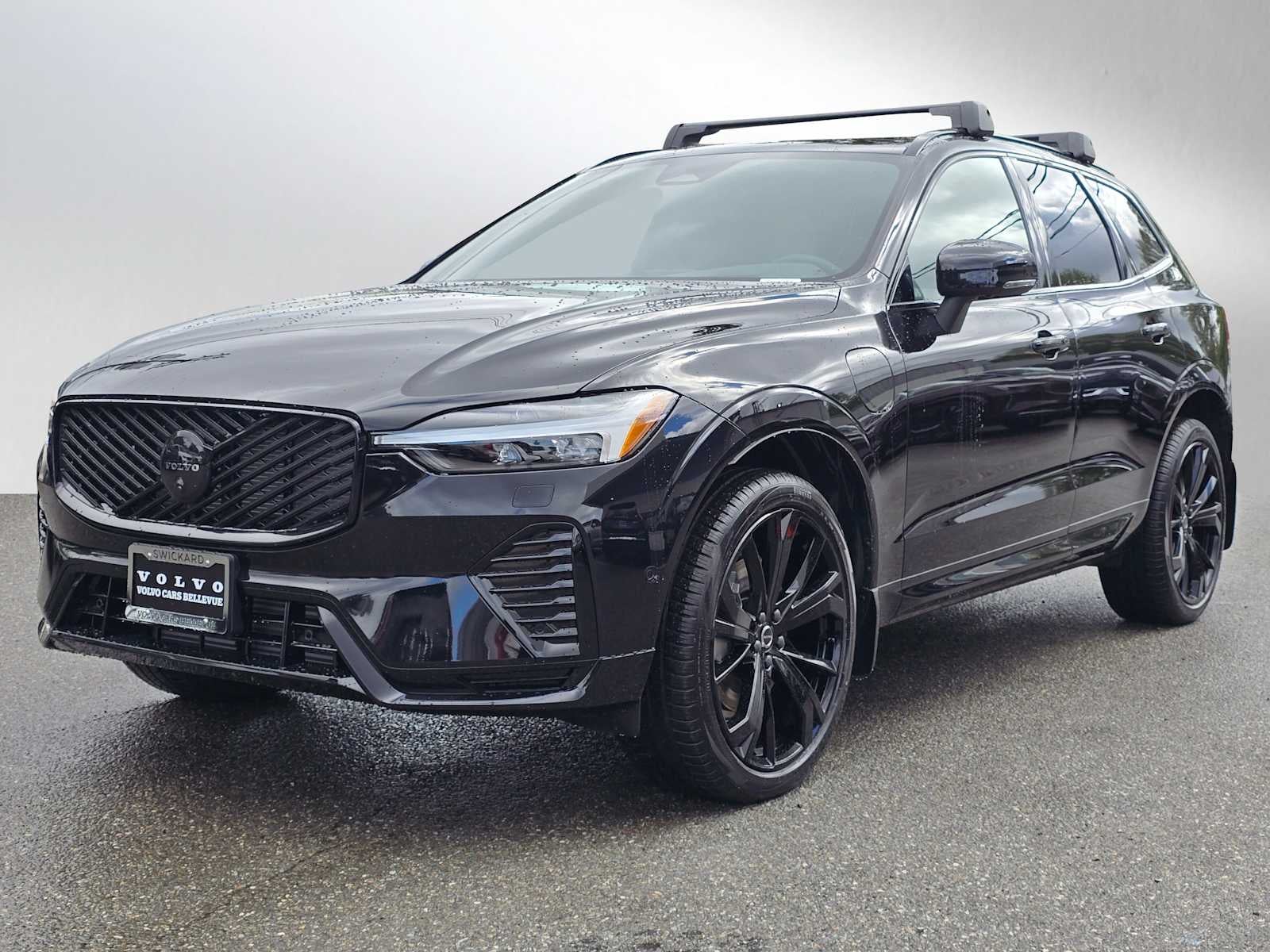 2026 Volvo XC60 Plug-In Hybrid Ultra Black Edition