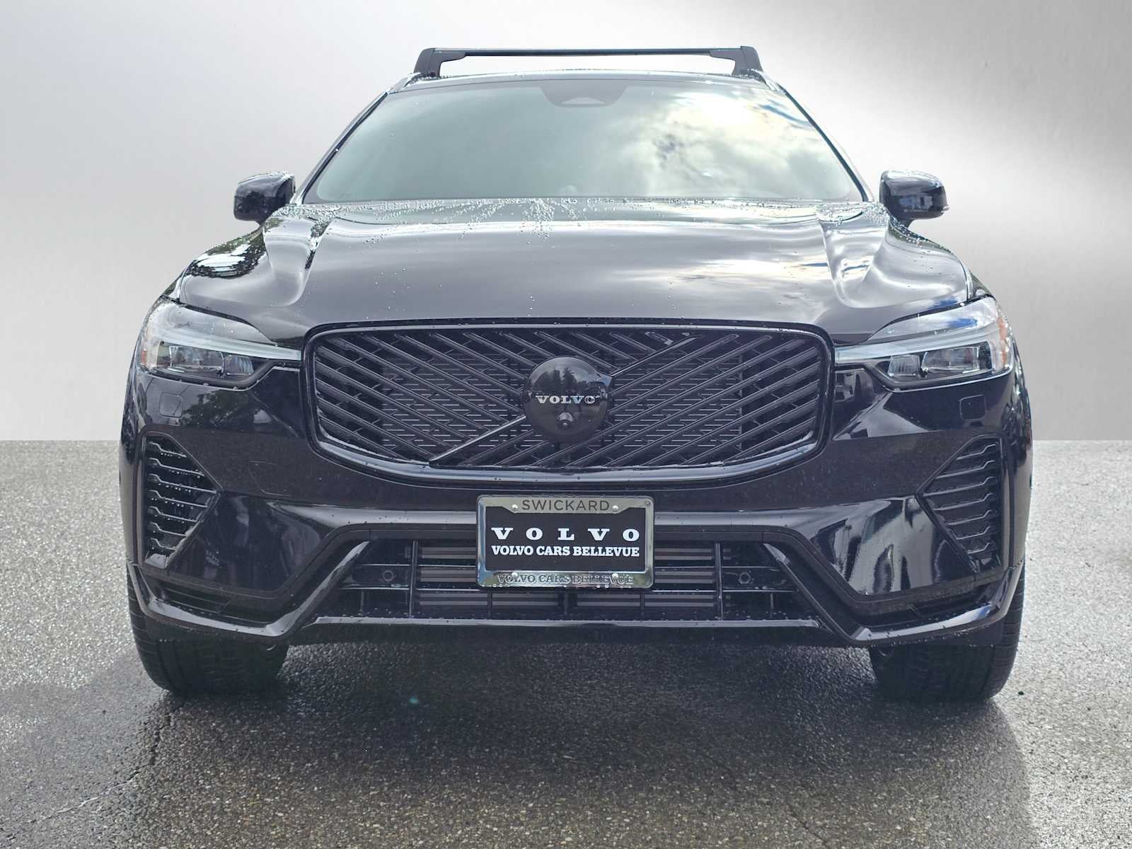 2026 Volvo XC60 Plug-In Hybrid Ultra Black Edition