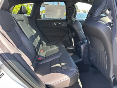 2026 Volvo XC60 Plug-In Hybrid Ultra Black Edition