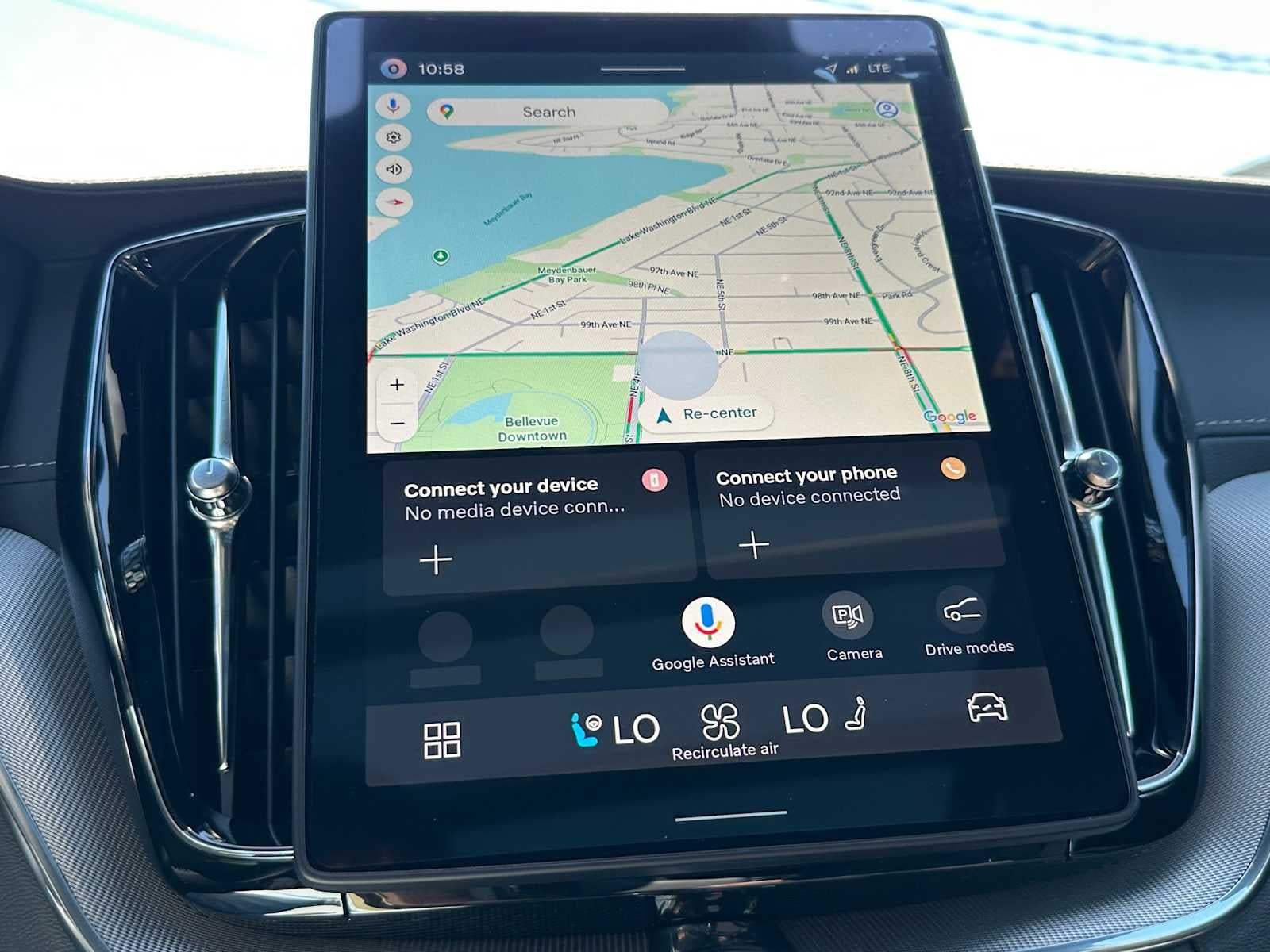 2026 Volvo XC60 Plug-In Hybrid Ultra Black Edition