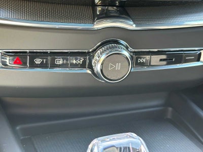 2026 Volvo XC60 Plug-In Hybrid Ultra Black Edition