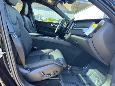 2026 Volvo XC60 Plug-In Hybrid Ultra Black Edition