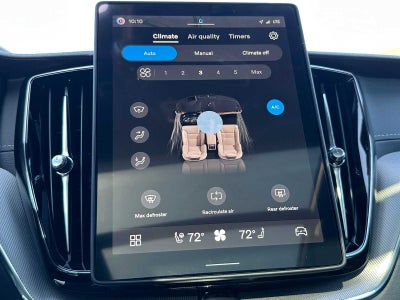 2026 Volvo XC60 Plug-In Hybrid Ultra Black Edition