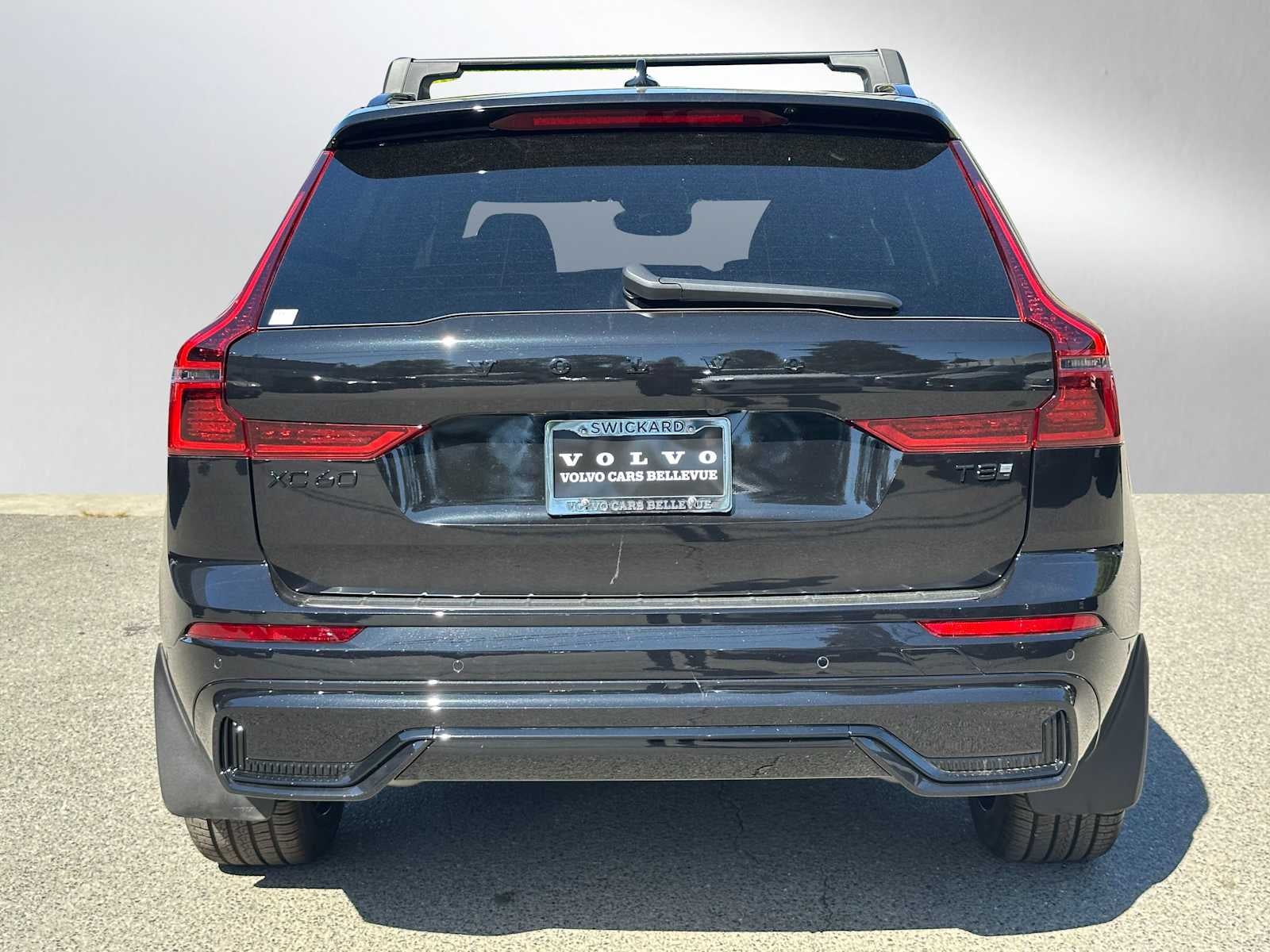 2026 Volvo XC60 Plug-In Hybrid Ultra Black Edition