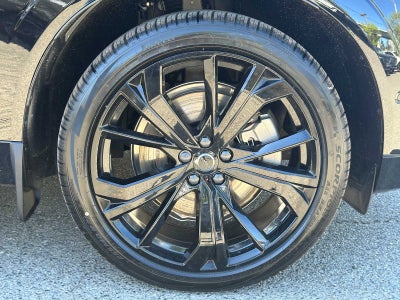 2026 Volvo XC60 Plug-In Hybrid Ultra Black Edition