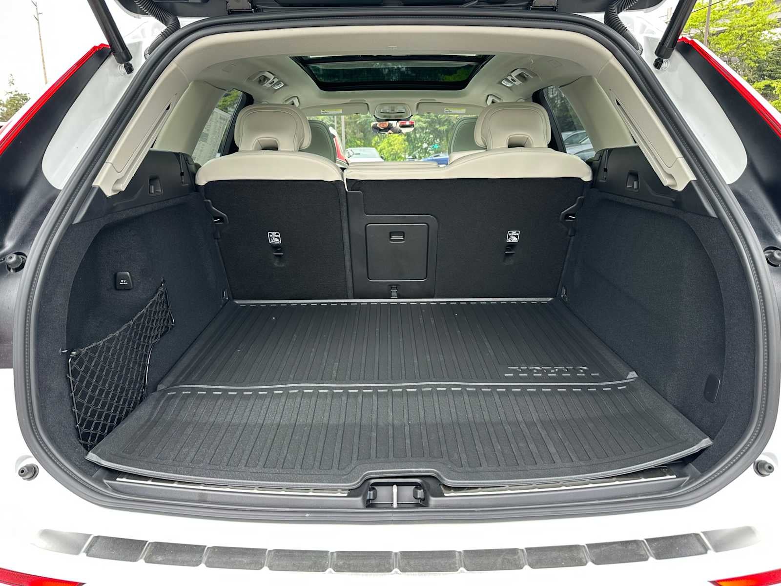 2026 Volvo XC60 Plug-In Hybrid Ultra