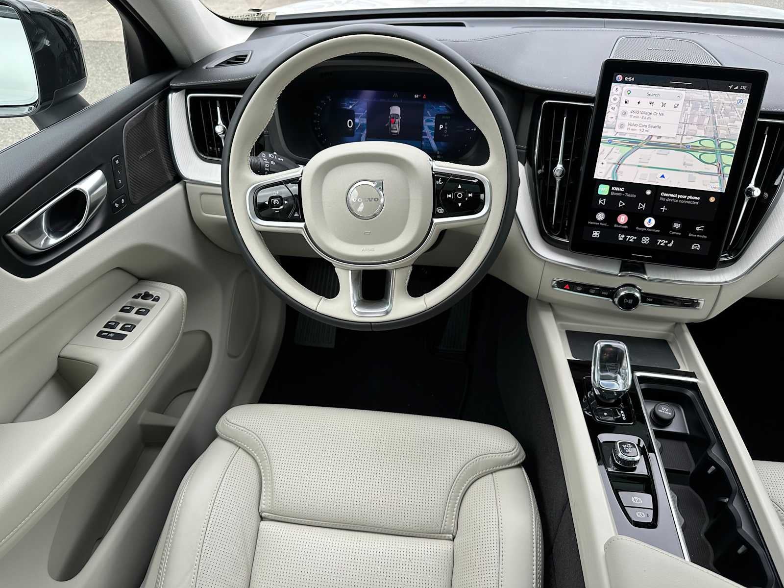 2026 Volvo XC60 Plug-In Hybrid Ultra
