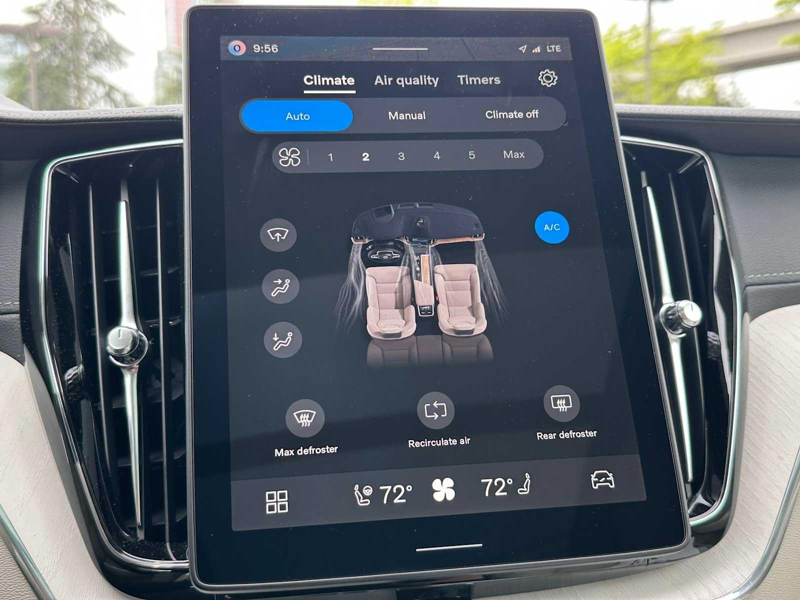 2026 Volvo XC60 Plug-In Hybrid Ultra