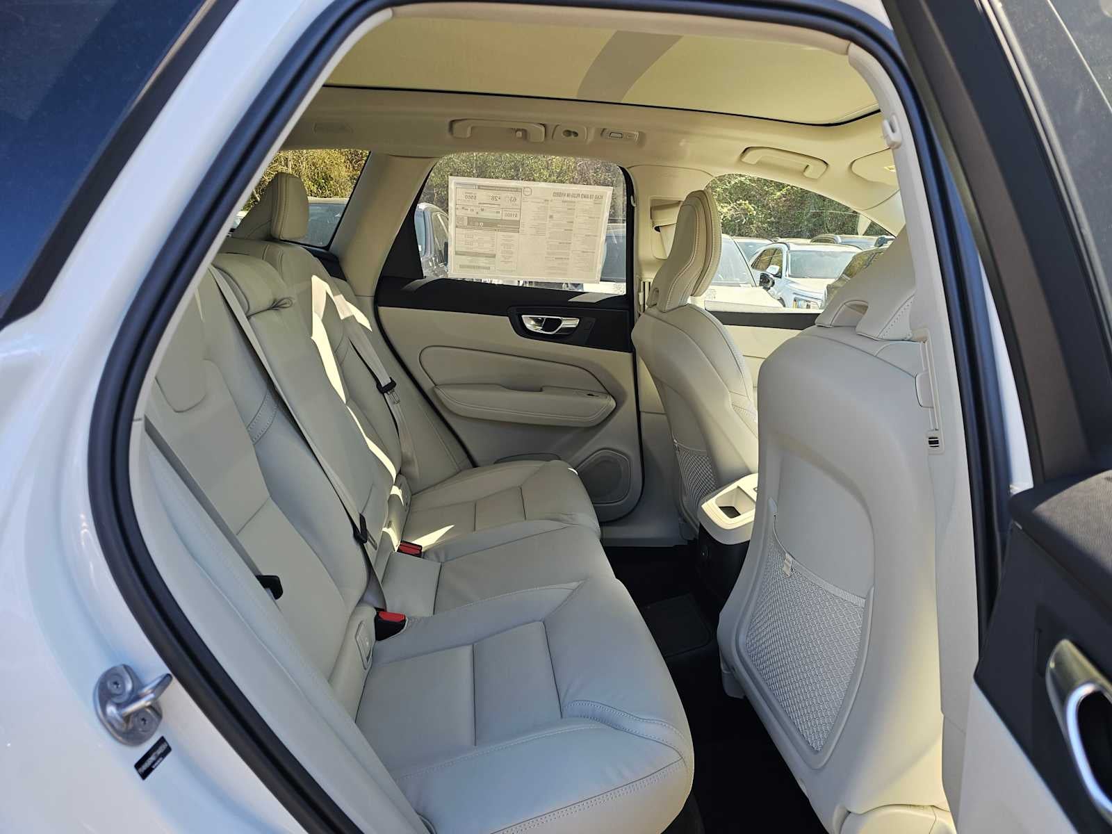 2026 Volvo XC60 Plug-In Hybrid Ultra