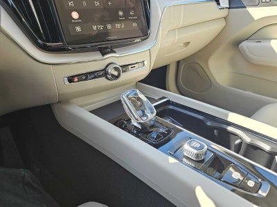 2026 Volvo XC60 Plug-In Hybrid Ultra