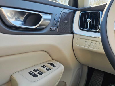 2026 Volvo XC60 Plug-In Hybrid Ultra