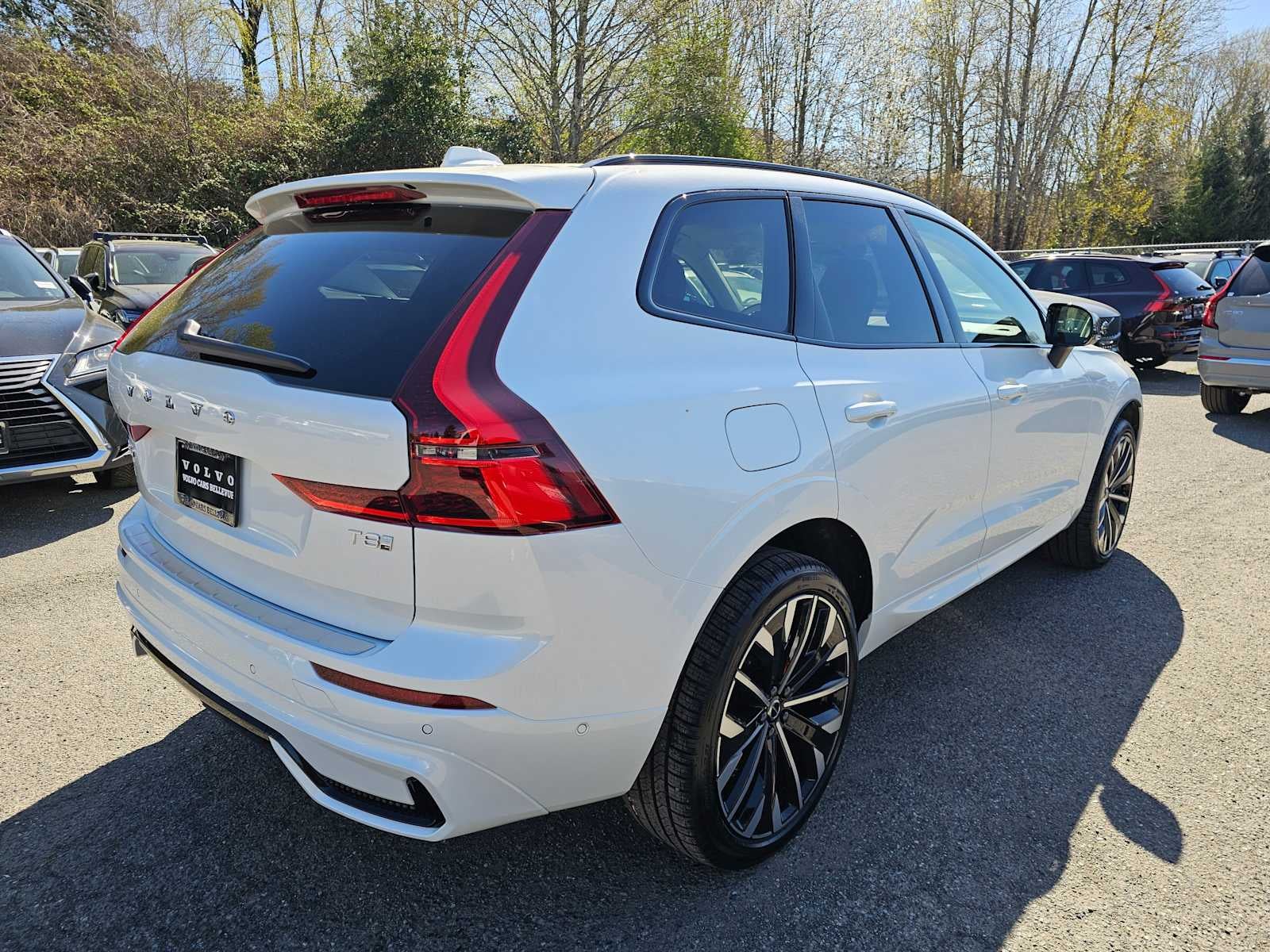 2026 Volvo XC60 Plug-In Hybrid Ultra