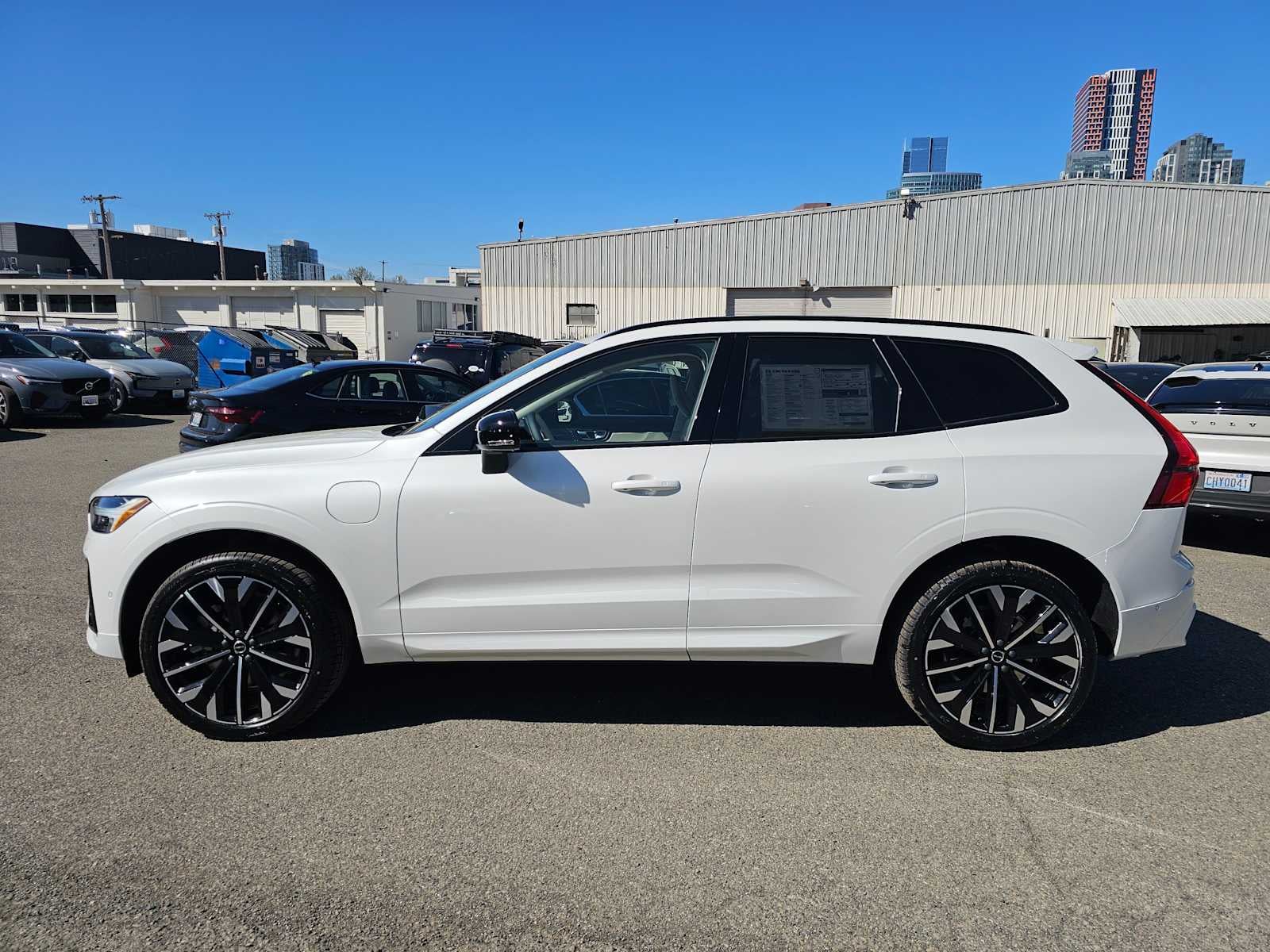 2026 Volvo XC60 Plug-In Hybrid Ultra