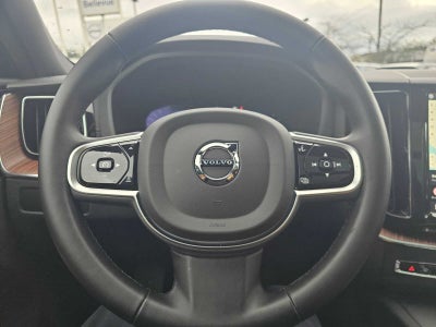 2025 Volvo XC60 Plug-In Hybrid Ultra