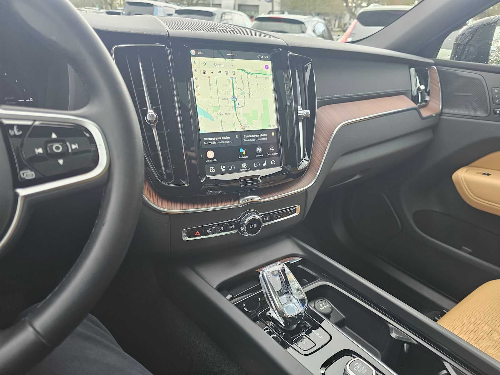 2025 Volvo XC60 Plug-In Hybrid Ultra