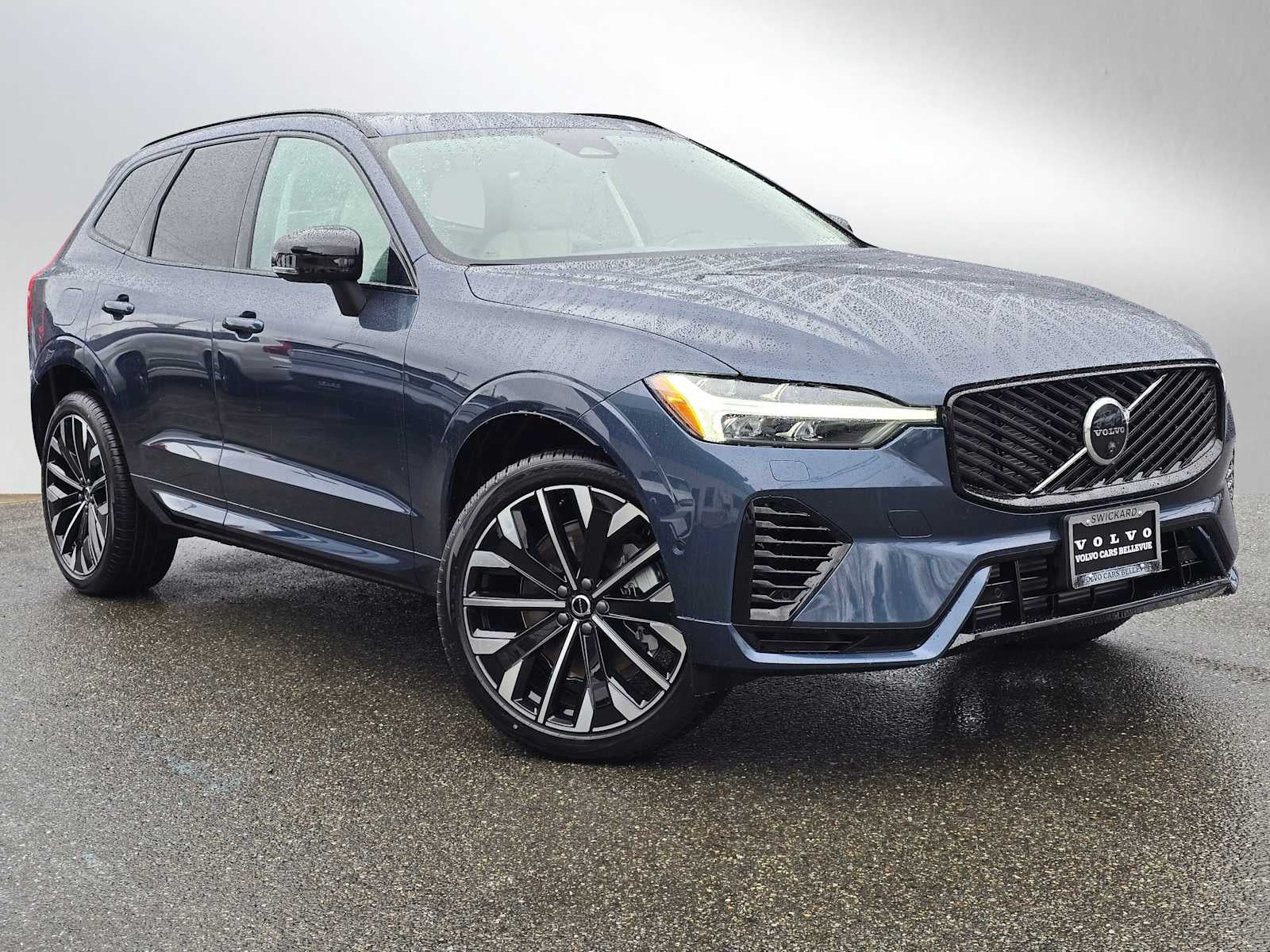 2026 Volvo XC60 Plug-In Hybrid Ultra