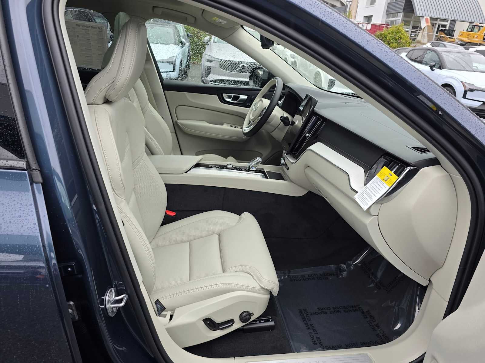 2026 Volvo XC60 Plug-In Hybrid Ultra