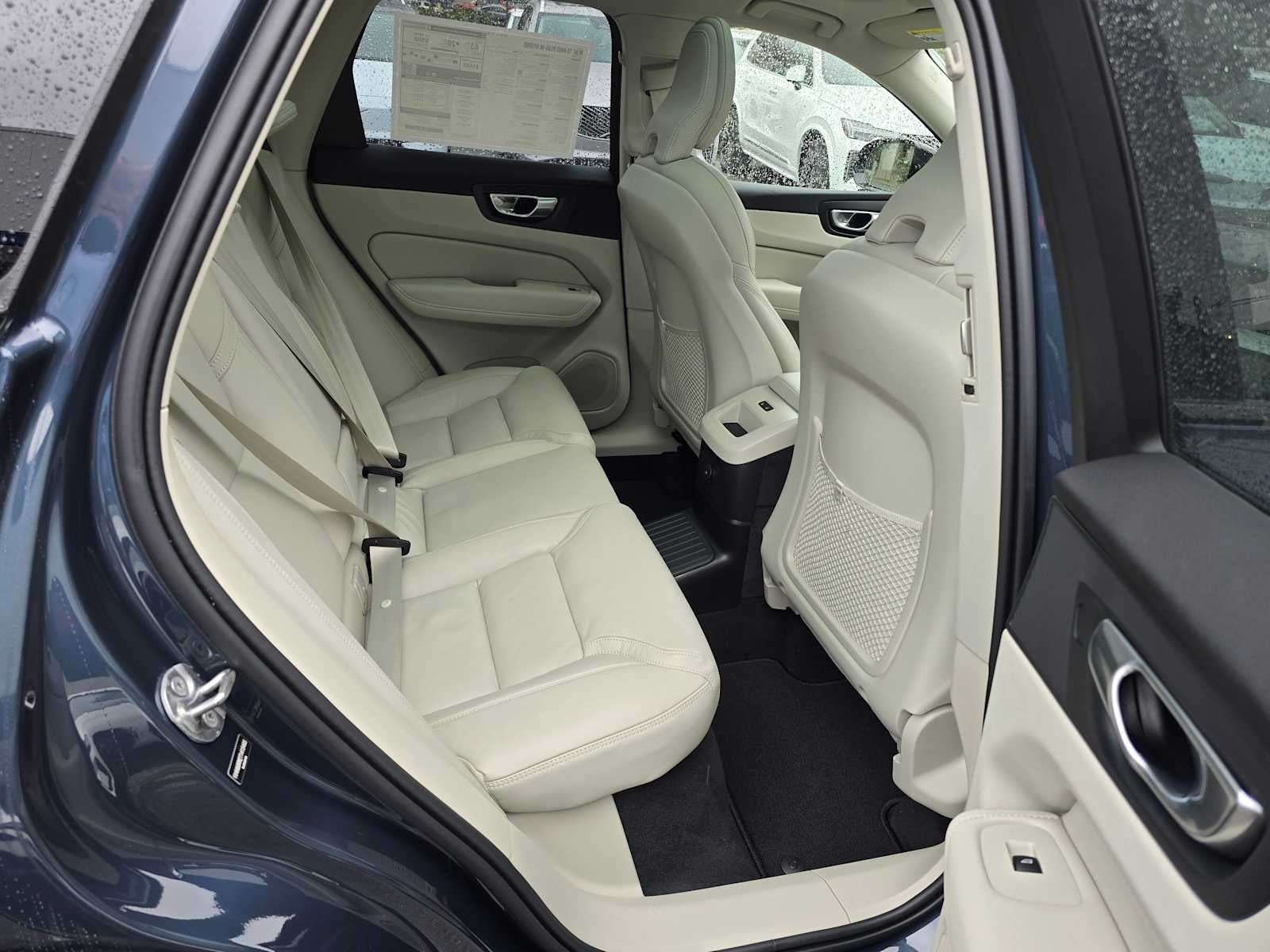 2026 Volvo XC60 Plug-In Hybrid Ultra