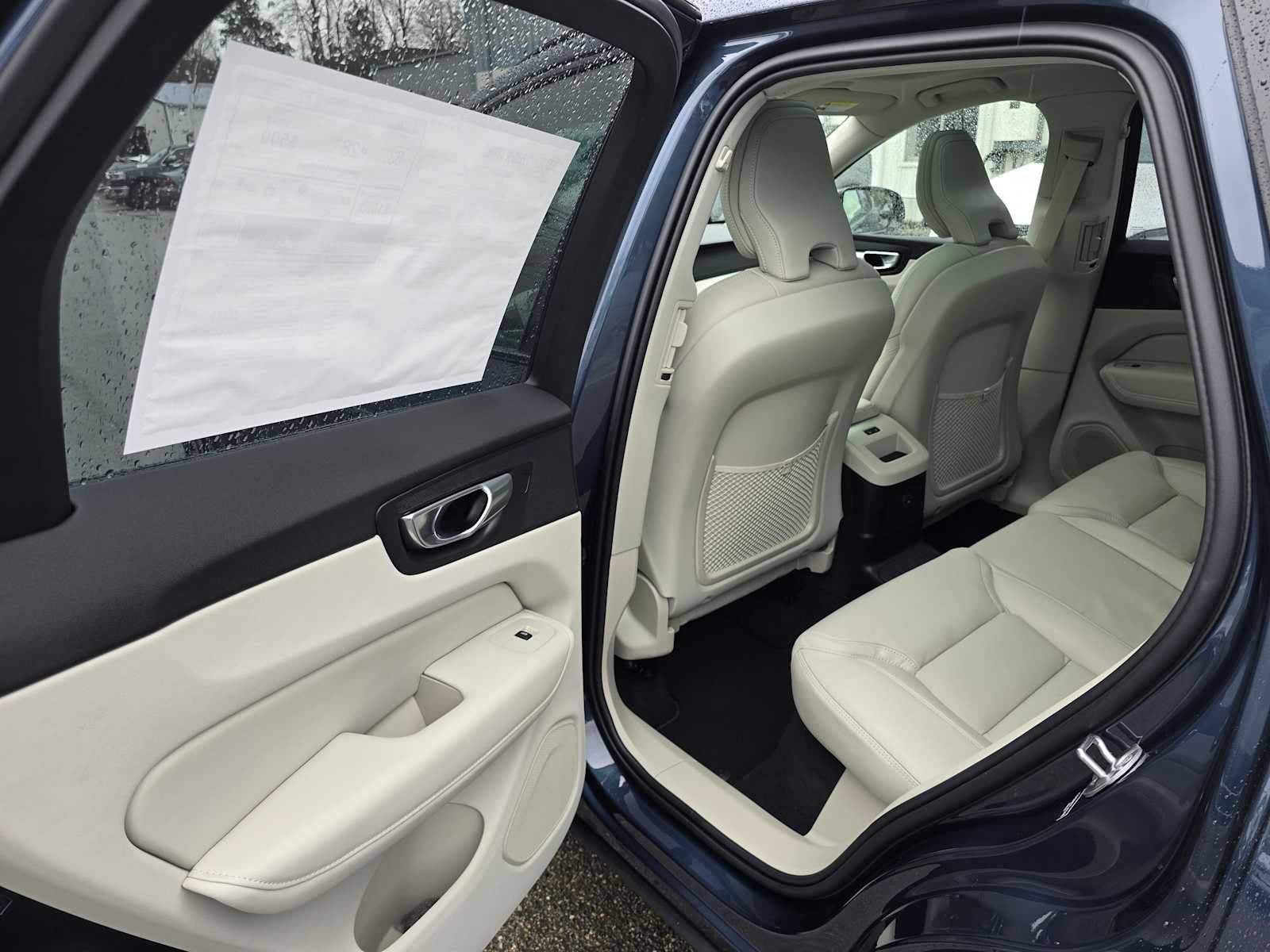 2026 Volvo XC60 Plug-In Hybrid Ultra