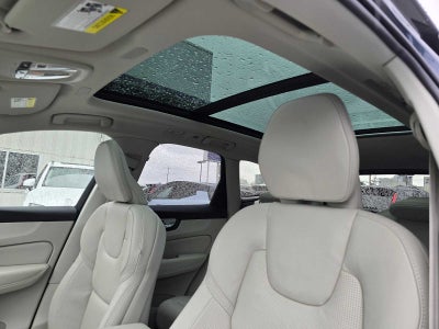 2026 Volvo XC60 Plug-In Hybrid Ultra