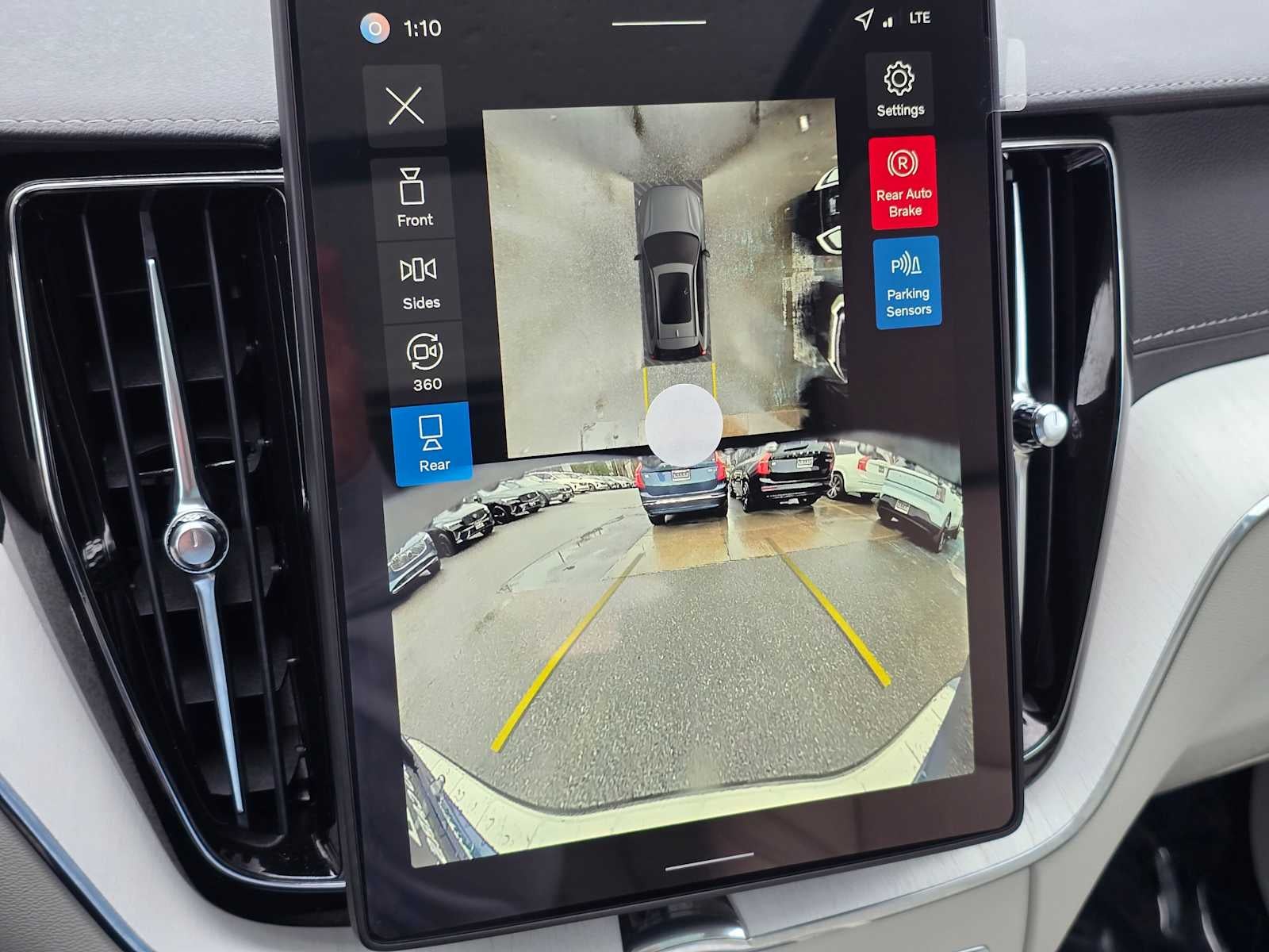 2026 Volvo XC60 Plug-In Hybrid Ultra