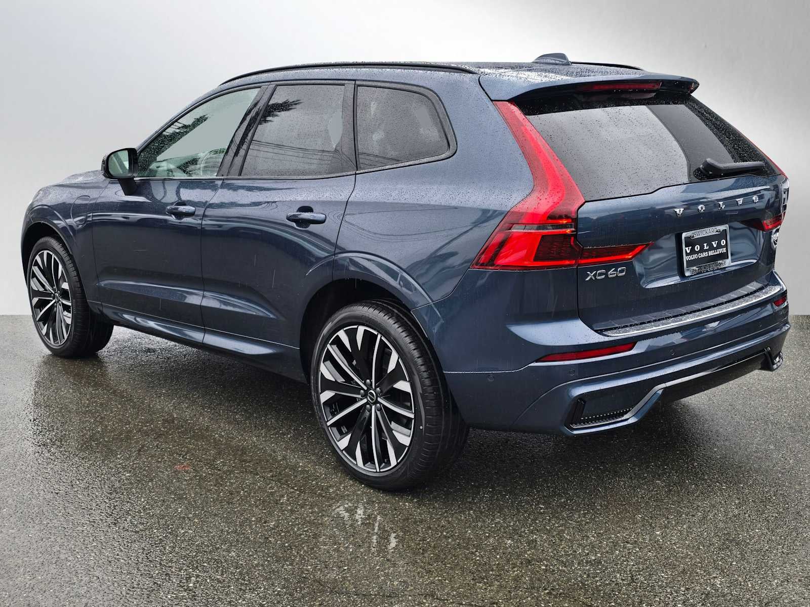 2026 Volvo XC60 Plug-In Hybrid Ultra
