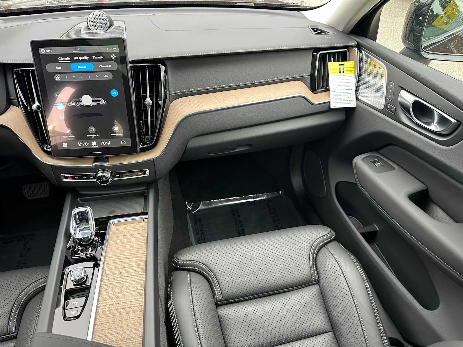 2026 Volvo XC60 Plug-In Hybrid Ultra