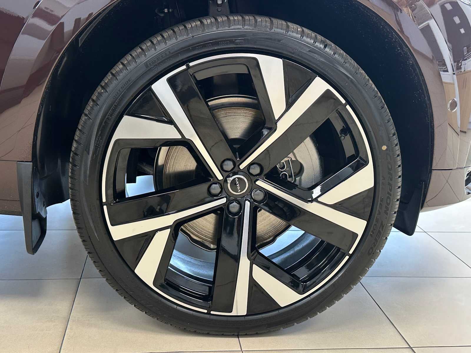 2026 Volvo XC60 Plug-In Hybrid Ultra