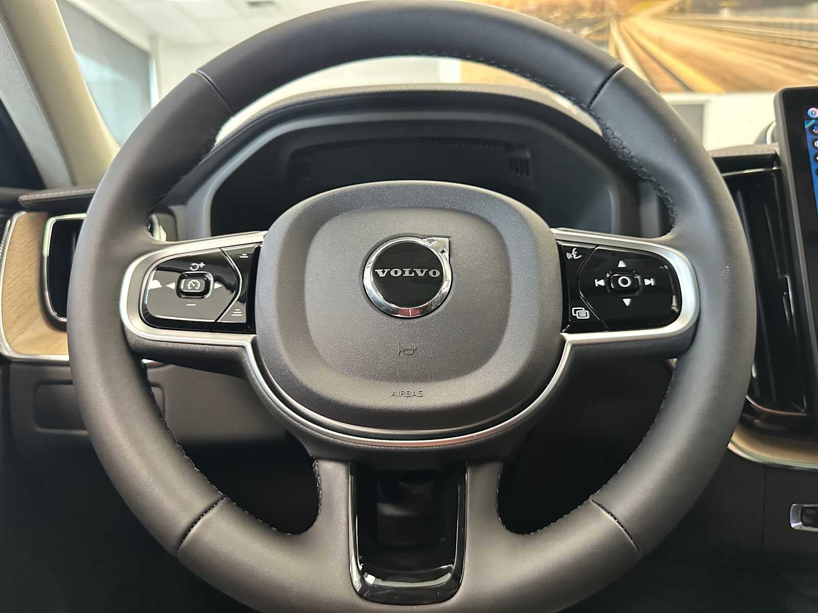 2026 Volvo XC60 Plug-In Hybrid Ultra