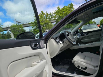 2026 Volvo XC60 Plug-In Hybrid Ultra