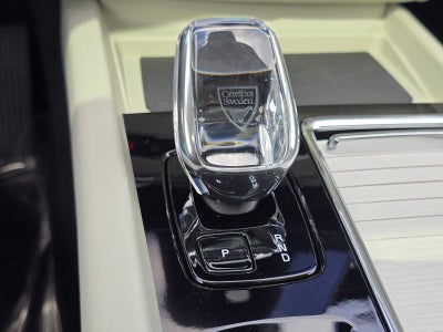 2026 Volvo XC60 Plug-In Hybrid Ultra
