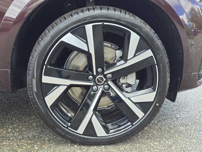 2026 Volvo XC60 Plug-In Hybrid Ultra
