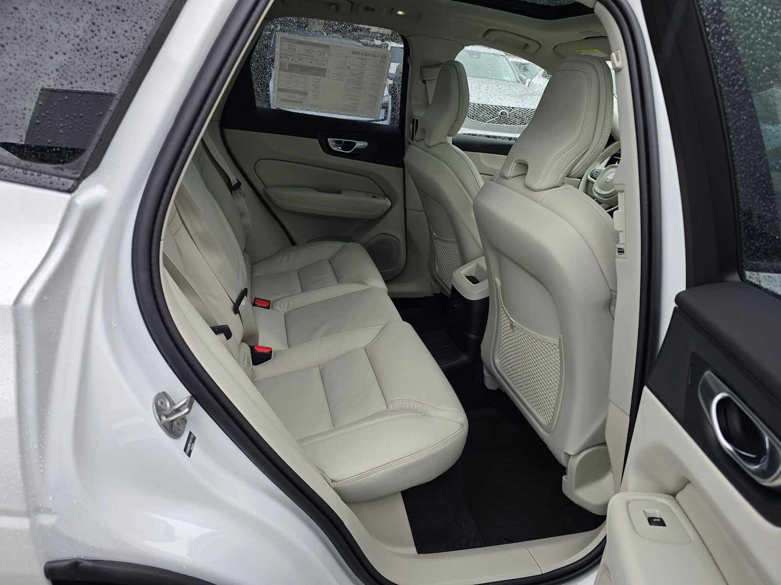 2026 Volvo XC60 Plug-In Hybrid Ultra